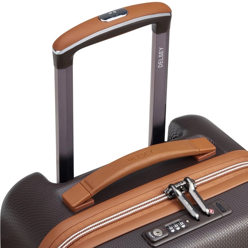 New Delsey Paris Carry On Luggage - Picture 5 of 12